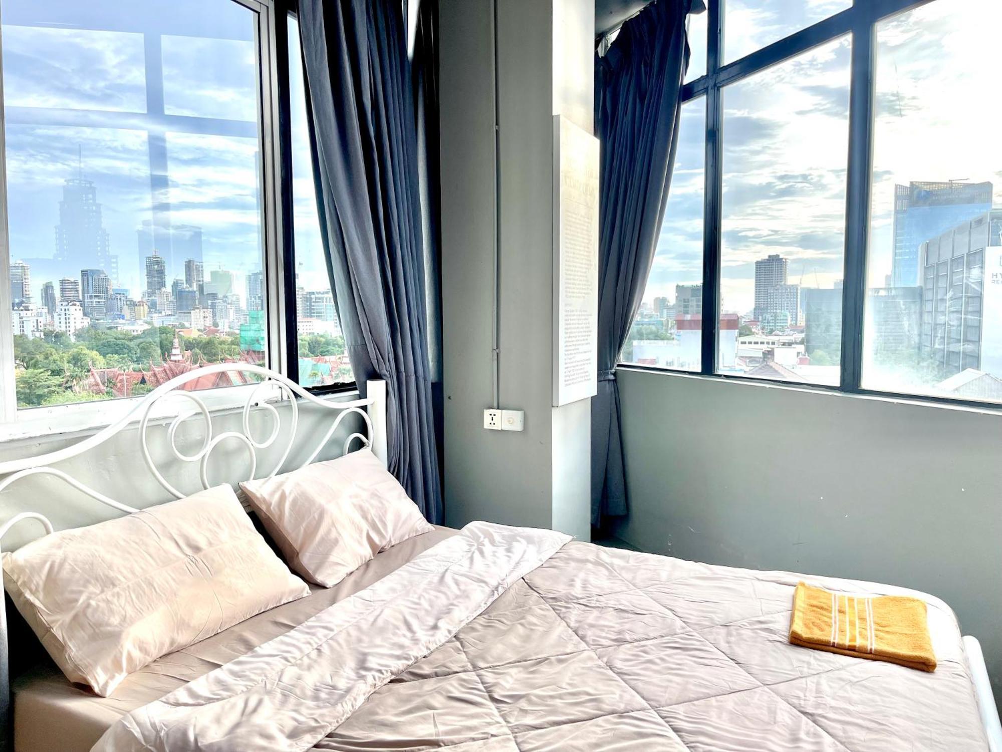 Sky Apartments Riverside - 50M To Royal Palace Phnom Penh Dış mekan fotoğraf
